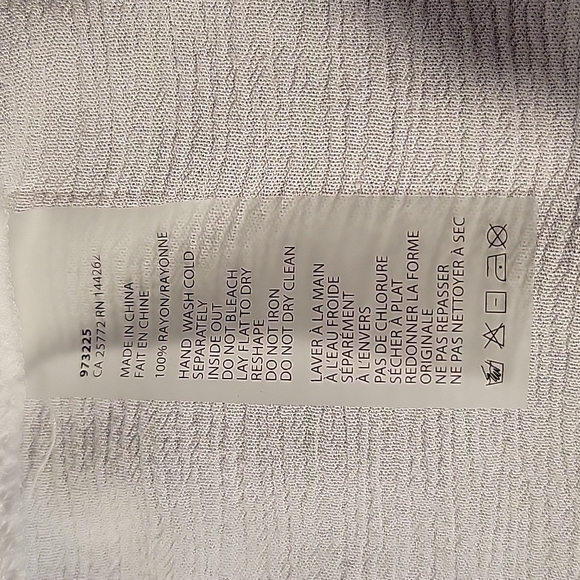 Dex: Sleeveless top - Picture 6 of 6